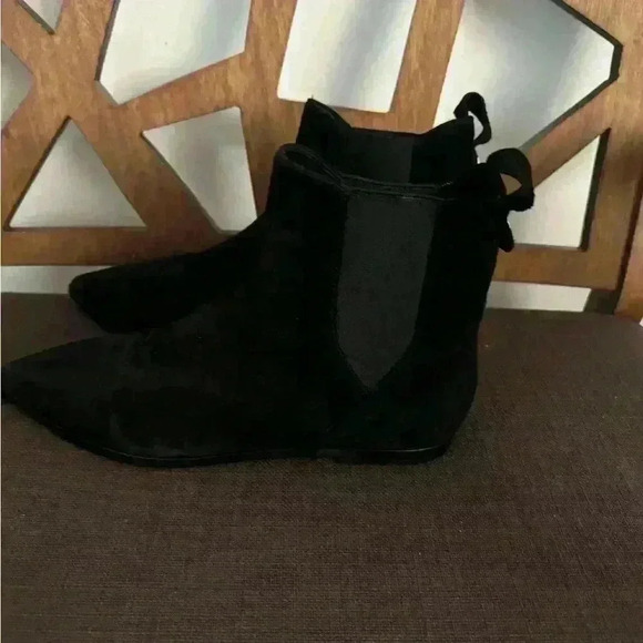 A G L 
Leather ankle boot with elastic used like a new - Picture 2 of 11